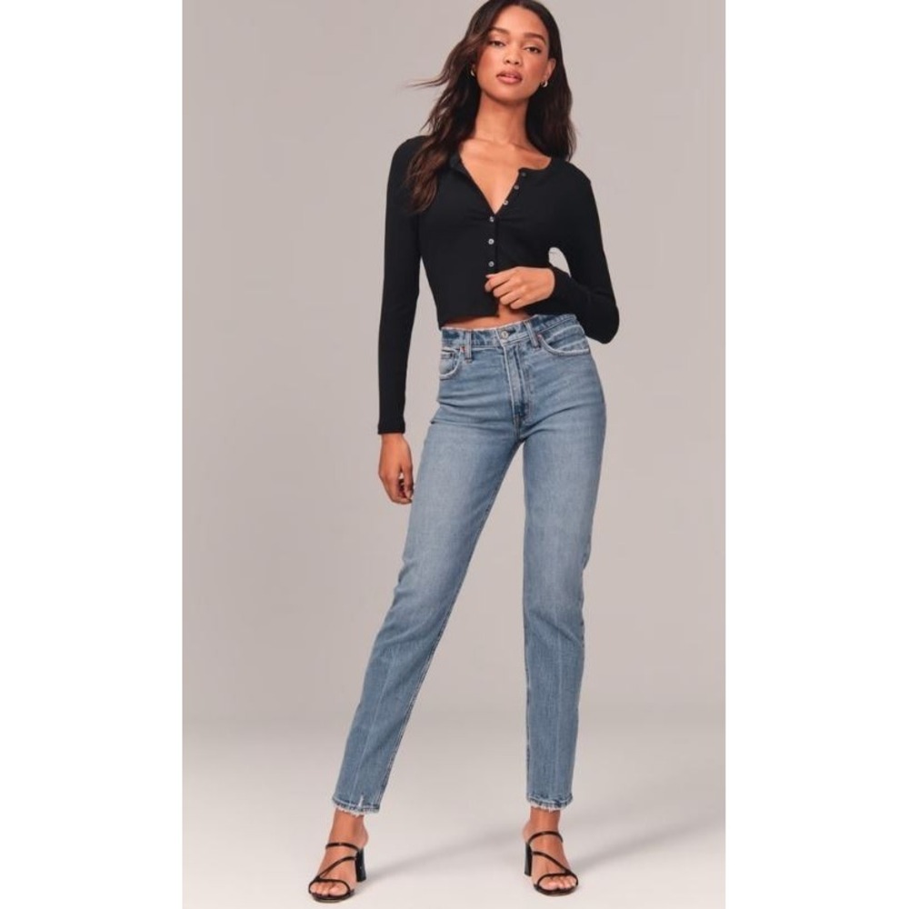 Abercrombie & Fitch The Mom High Rise Jeans Sz 24/00 Medium Wash Denim‎ Blue $90